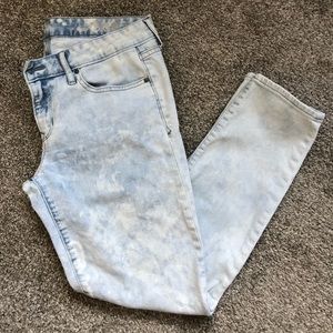 Acid washed jeans